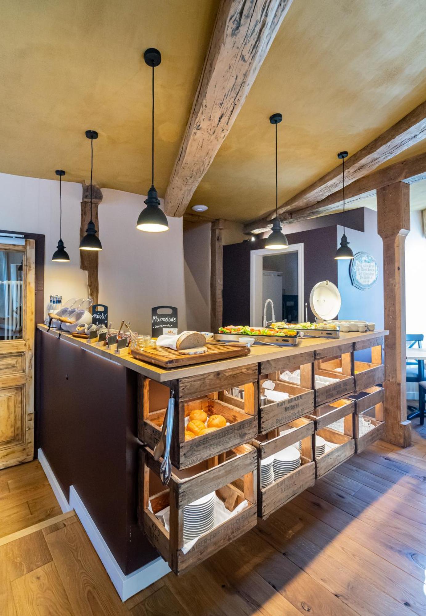 Boutique-Hotel Stadtherberge เวทซ์ลาร์ ภายนอก รูปภาพ