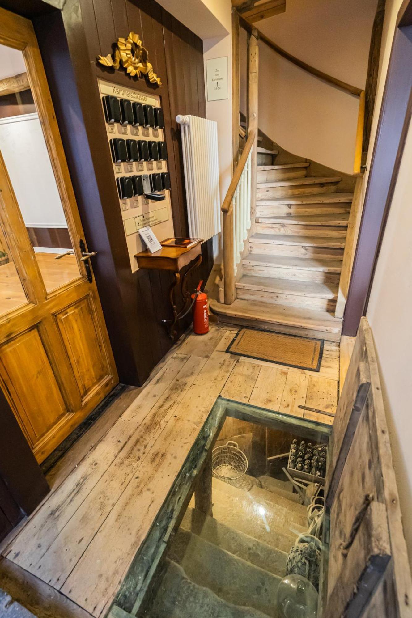 Boutique-Hotel Stadtherberge เวทซ์ลาร์ ภายนอก รูปภาพ