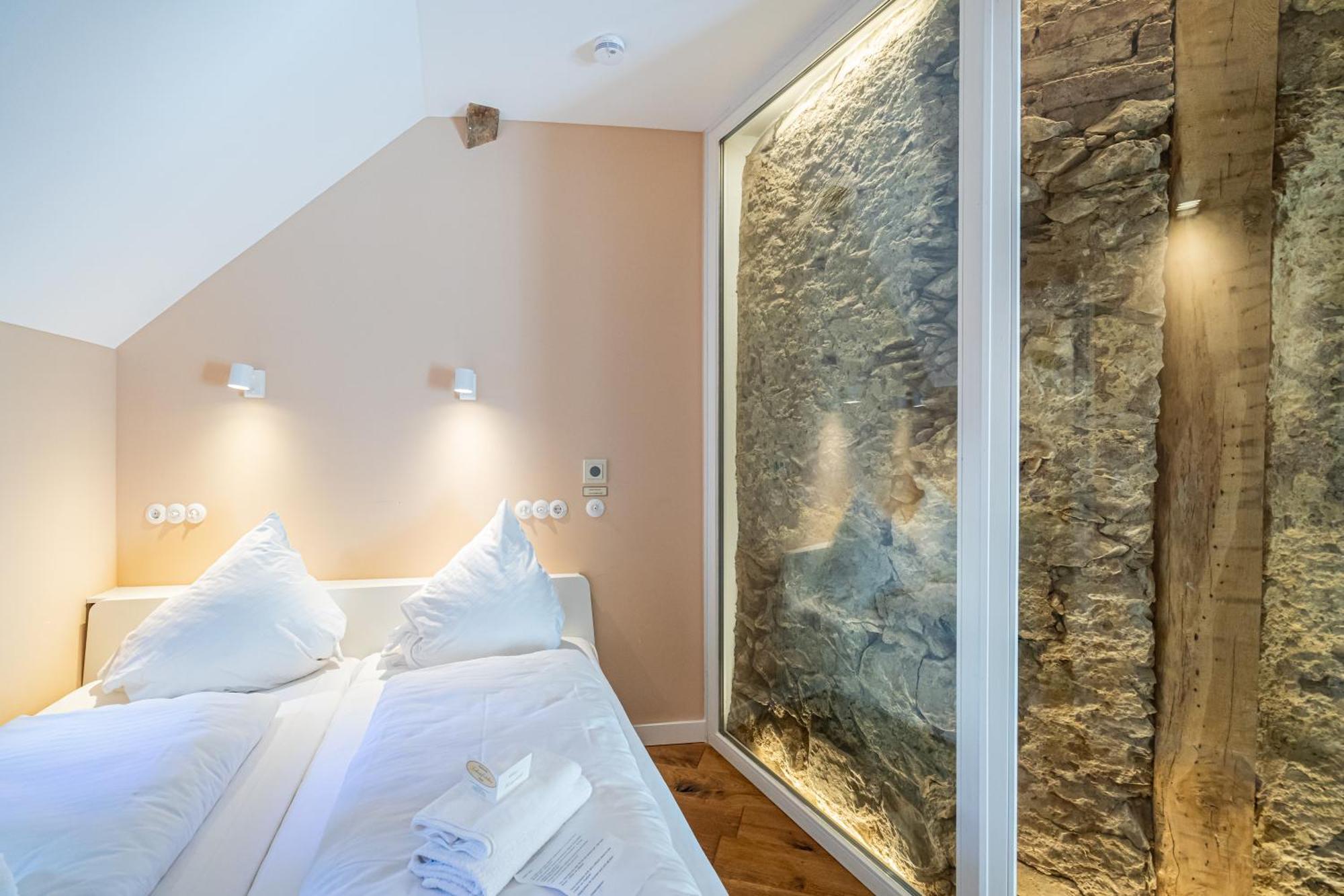 Boutique-Hotel Stadtherberge เวทซ์ลาร์ ภายนอก รูปภาพ
