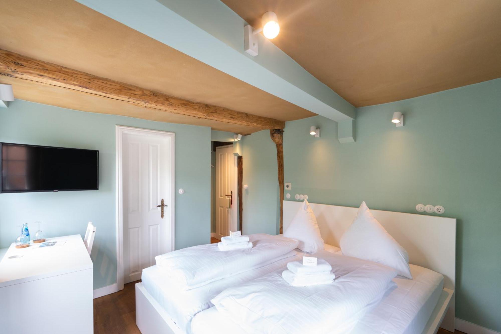 Boutique-Hotel Stadtherberge เวทซ์ลาร์ ภายนอก รูปภาพ