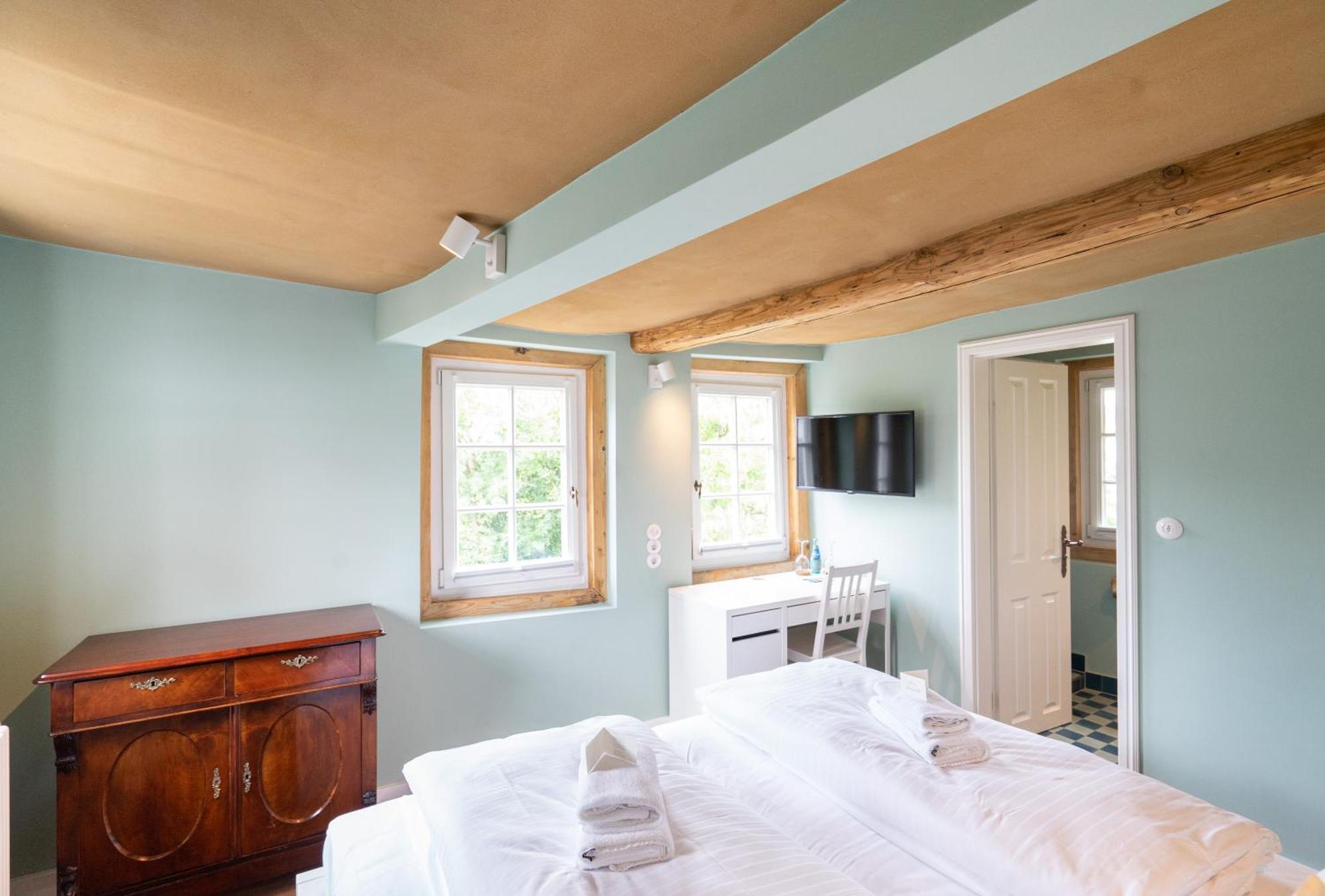 Boutique-Hotel Stadtherberge เวทซ์ลาร์ ภายนอก รูปภาพ