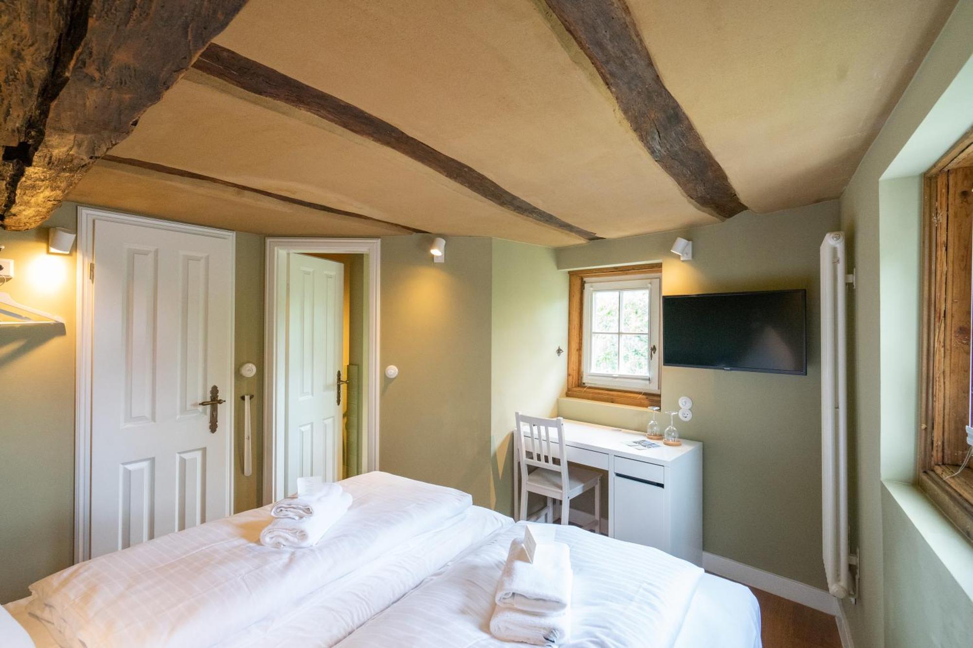 Boutique-Hotel Stadtherberge เวทซ์ลาร์ ภายนอก รูปภาพ